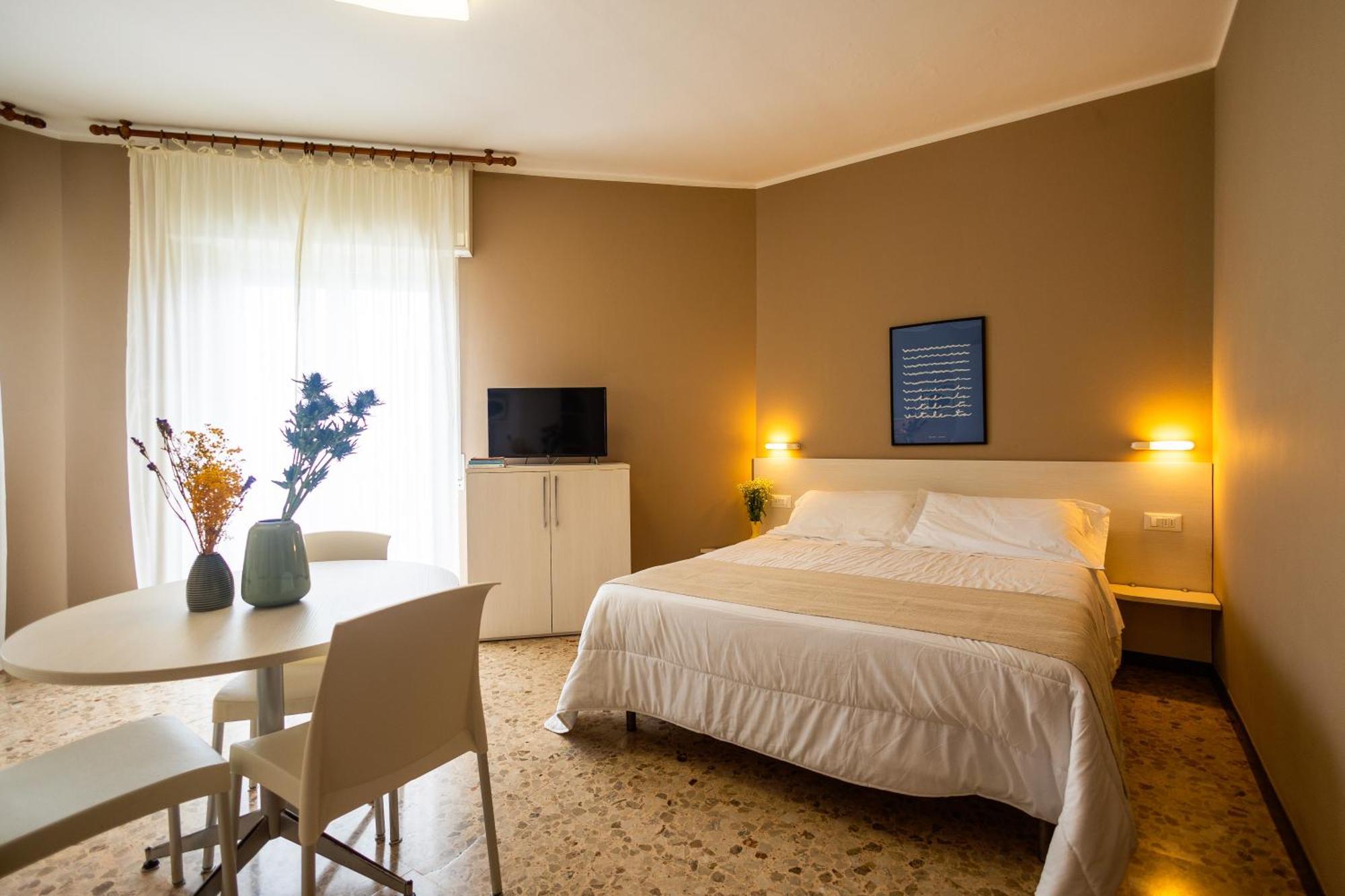 Sabrina Aparthotel 3*